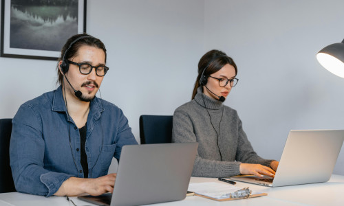 أهمية التعلم المستمر للتقدم الوظيفي في الخليج